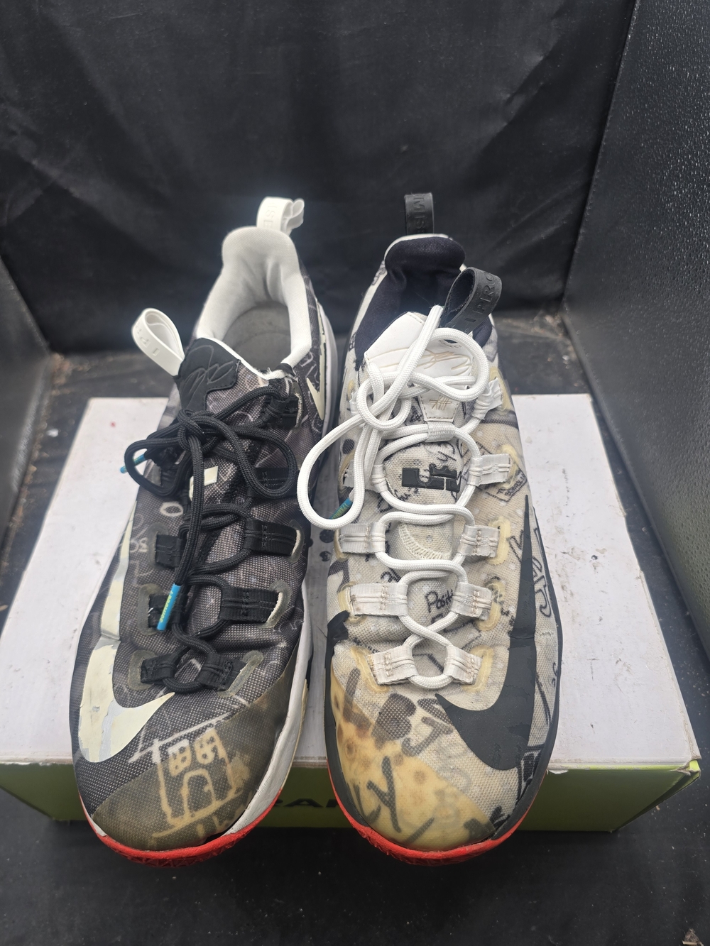 Nike Kids Mismatched Black & White Graphic Sneakers with Red Soles